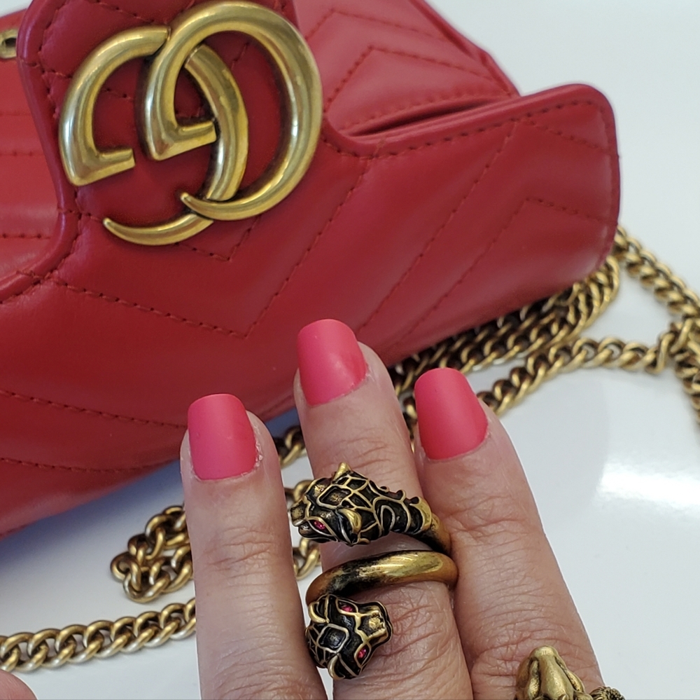 Brand new Gucci double head ring. Comes with Gucci dust bag and box.